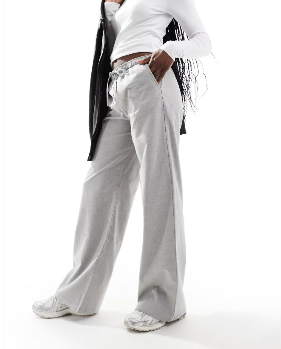 Pull-On Wide Leg Trousers – Light Grey