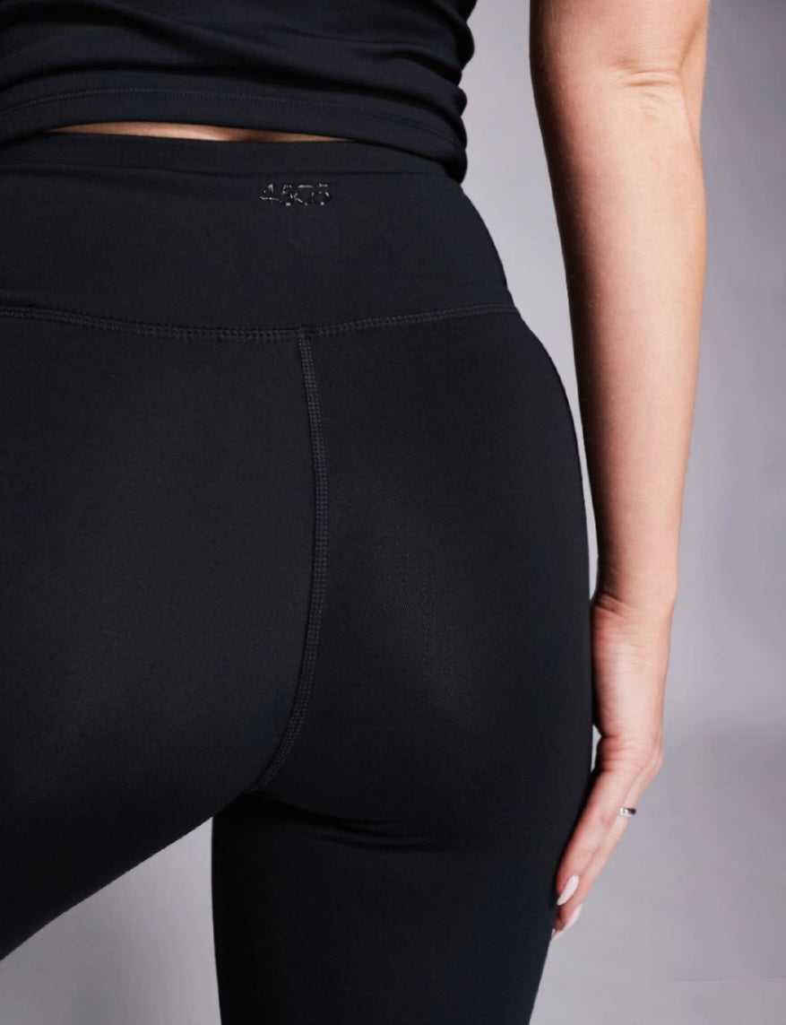 Hourglass Wrap Waist Yoga Leggings – Black
